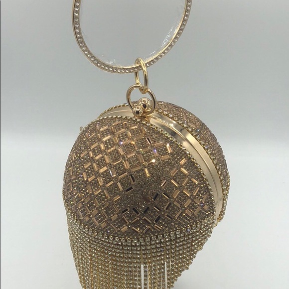 Gold Tassel Clutch ***ONE MORE LEFT*** - Picture 7 of 7